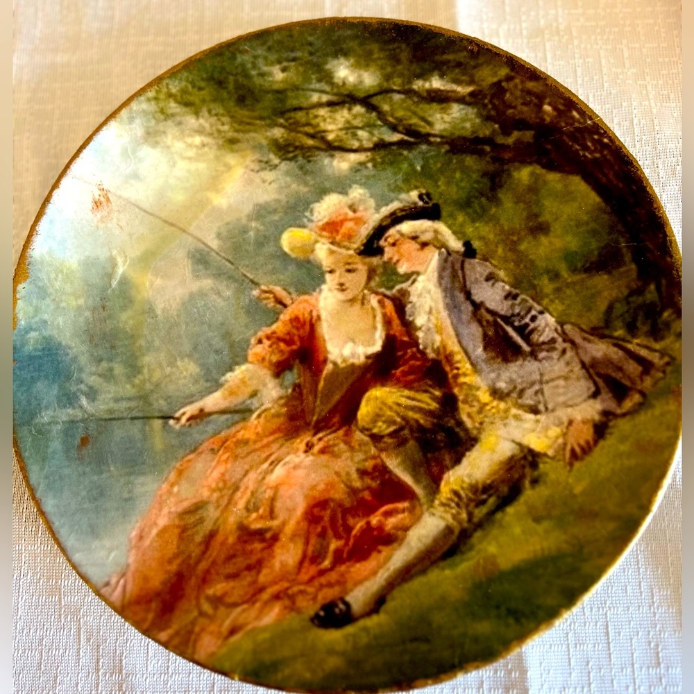 Decorative wall art.. Ceramic plate new hand crafted